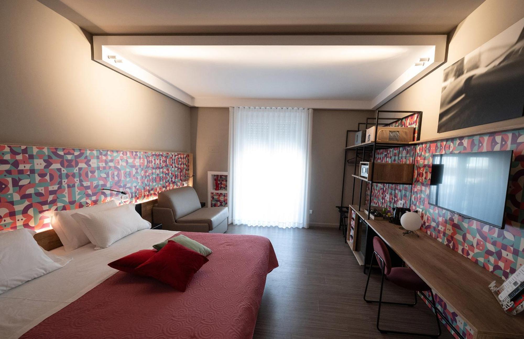Bed In Centro Bed & Breakfast เนเปิลส์ ภายนอก รูปภาพ