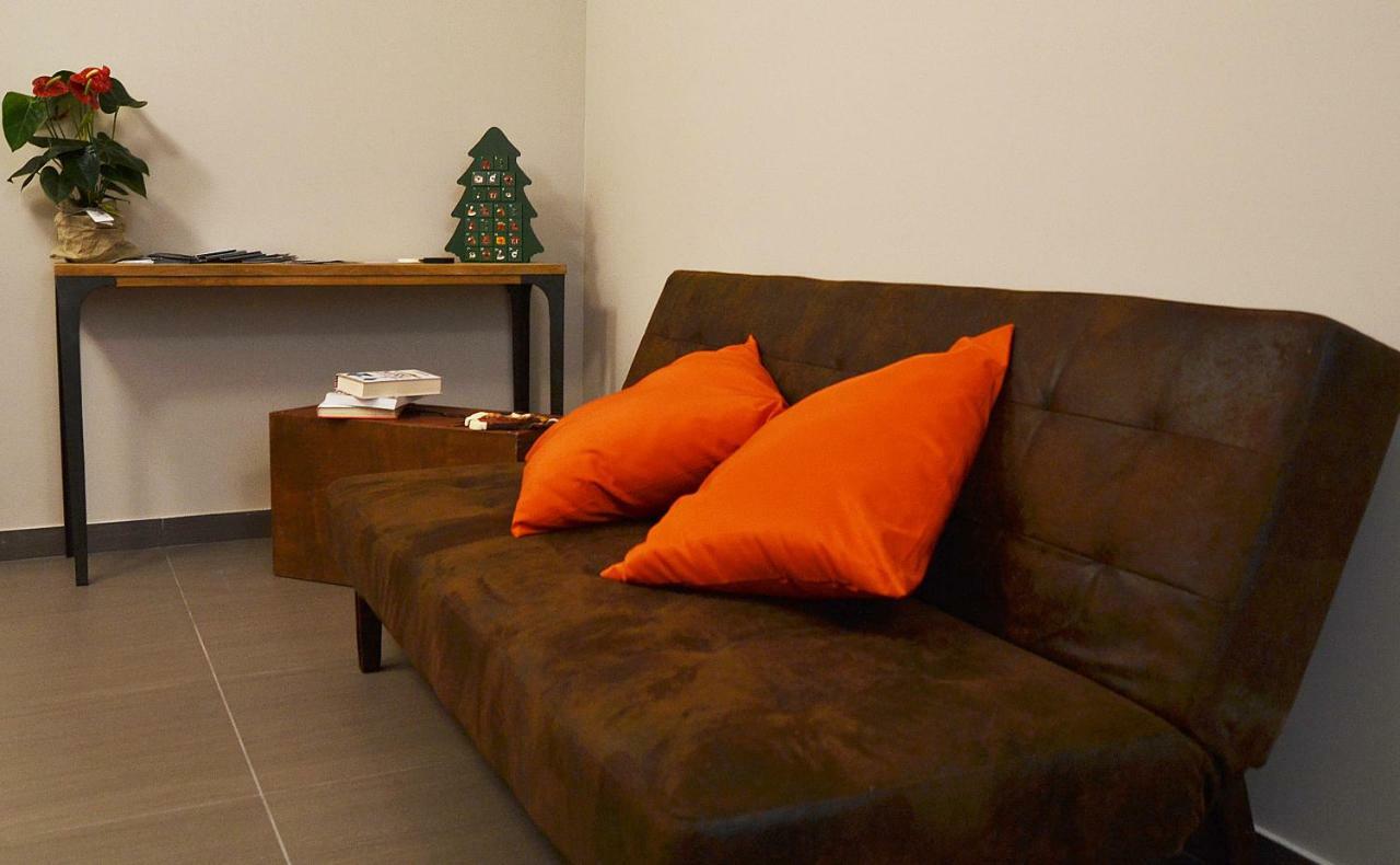 Bed In Centro Bed & Breakfast เนเปิลส์ ภายนอก รูปภาพ
